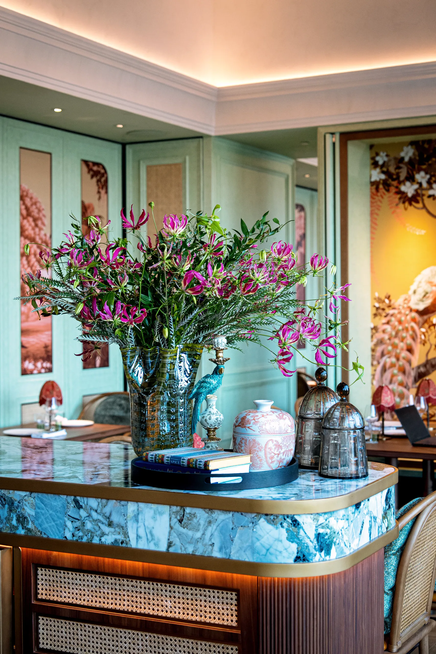 Bombay Club detail at Marsa Al Arab